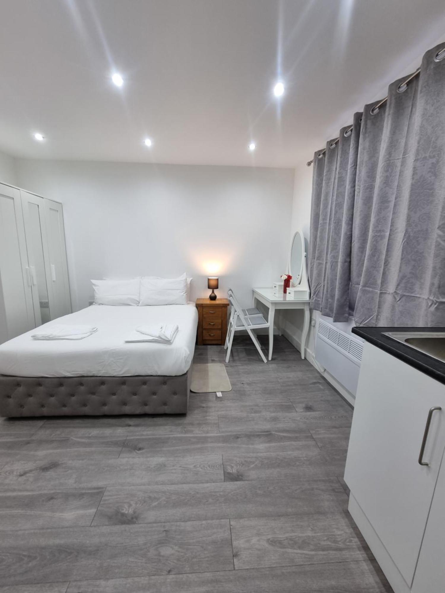 Brand New Studios In Harrow Luaran gambar