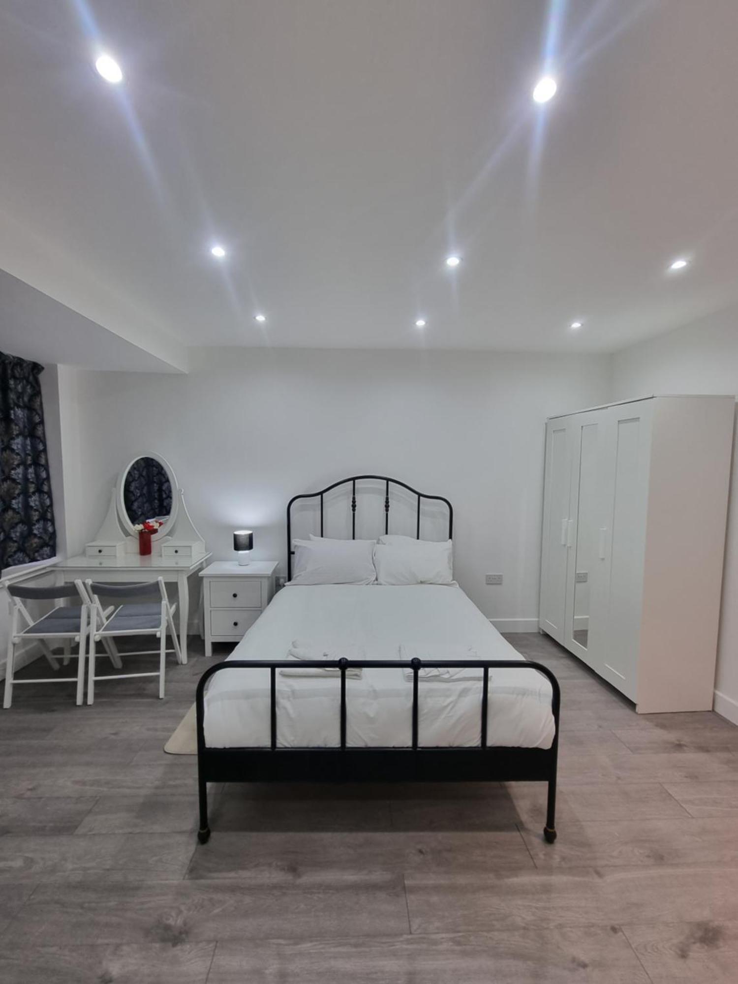 Brand New Studios In Harrow Luaran gambar