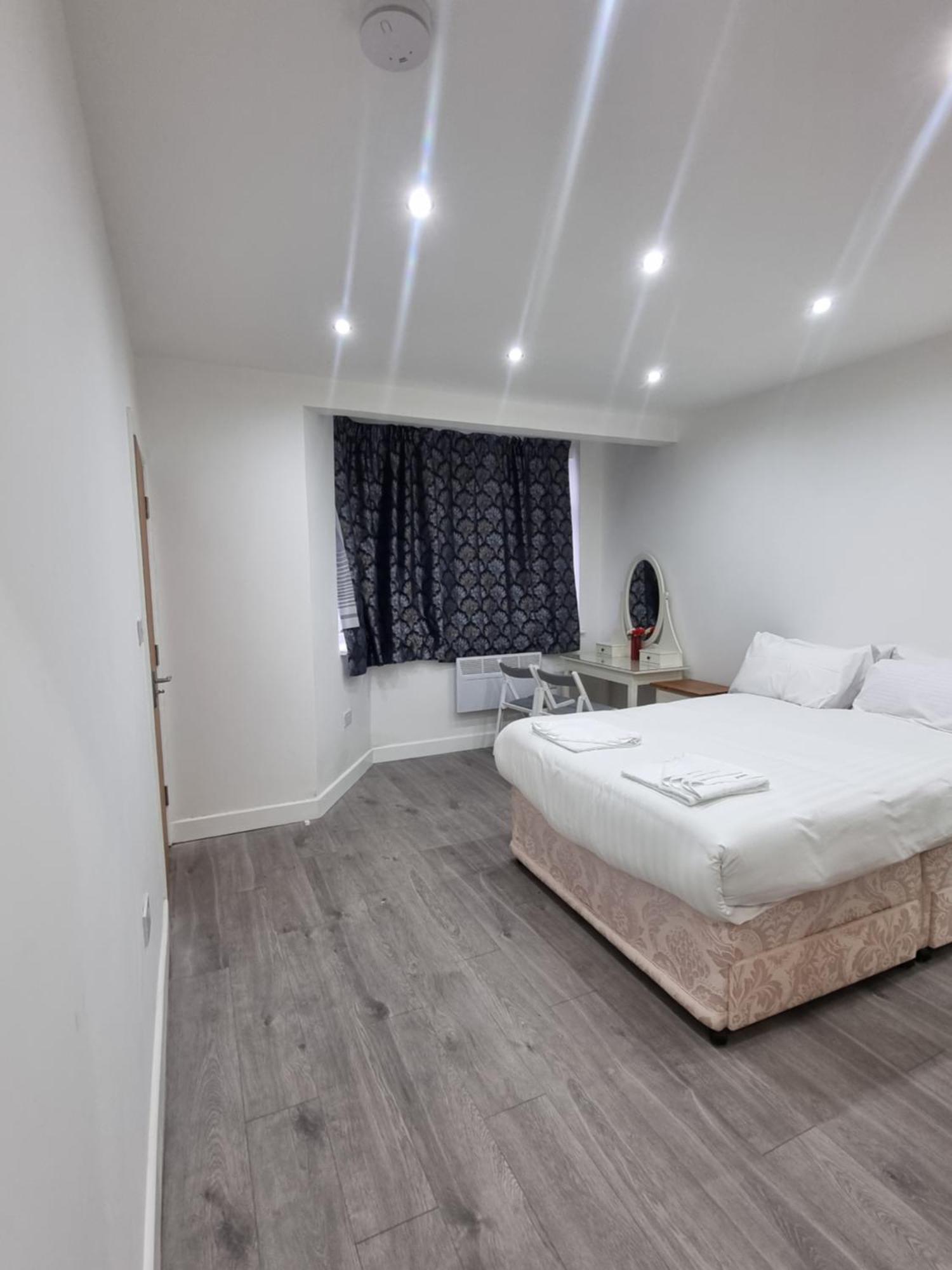 Brand New Studios In Harrow Luaran gambar